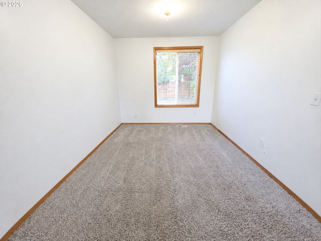 4372 Se PINE Way, Hillsboro, OR 97123