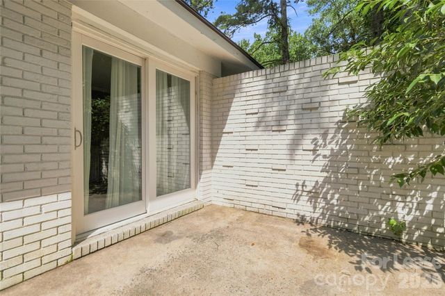 2012 Ibis Court, Charlotte, NC 28205
