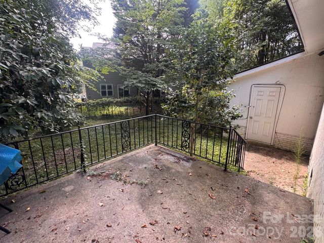 2012 Ibis Court, Charlotte, NC 28205