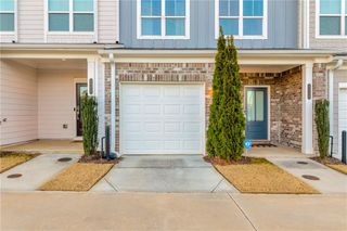 1959 Hidden NW Heights, Atlanta, GA 30318