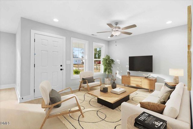 509 E Harnett Street, Dunn, NC 28334