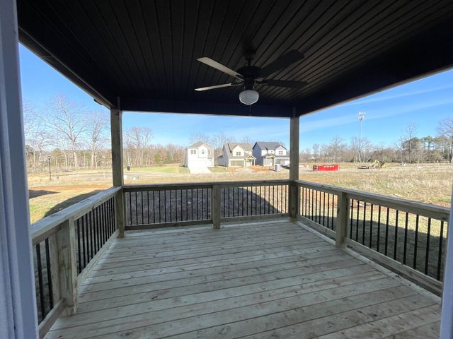 275 Switchgrass Dr, Clarksville, TN 37042