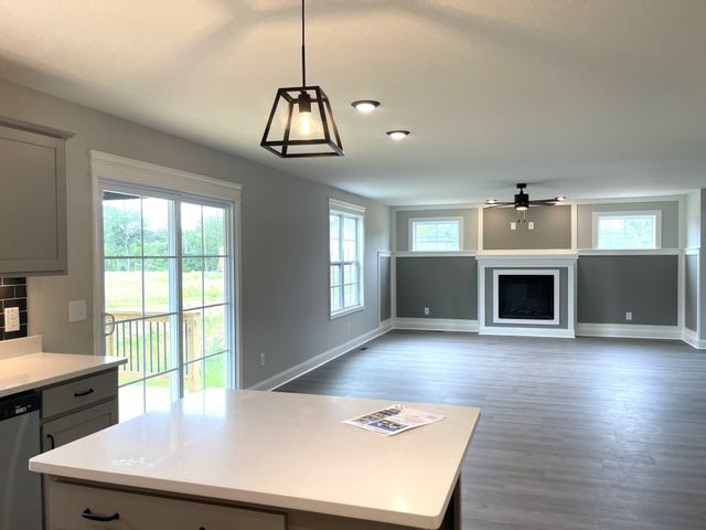 275 Switchgrass Dr, Clarksville, TN 37042