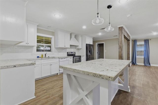 1507 Melanie Drive, Sulphur, LA 70663