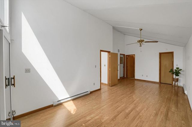 156 E MAIN ST, Rebersburg, PA 16872