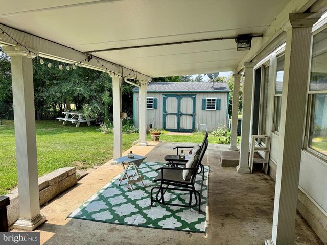 156 E MAIN ST, Rebersburg, PA 16872