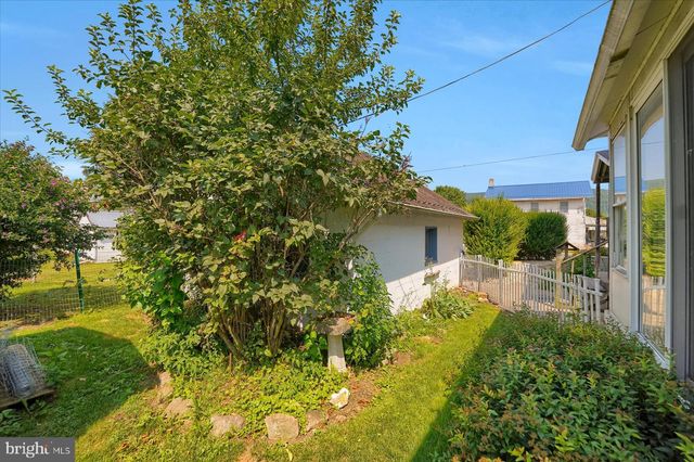 156 E MAIN ST, Rebersburg, PA 16872