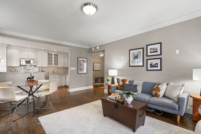 50 Commonwealth Avenue 404, Boston, MA 02116