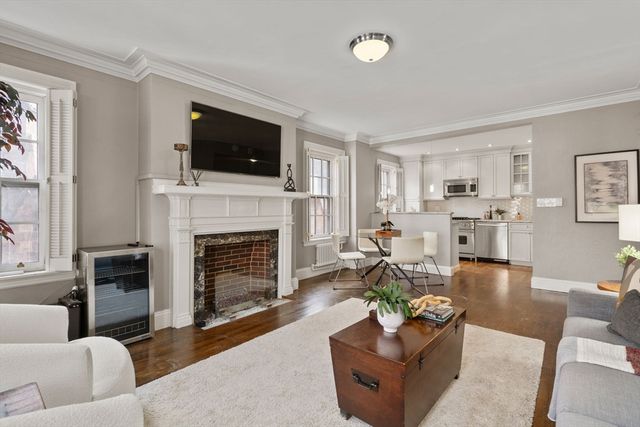 50 Commonwealth Avenue 404, Boston, MA 02116