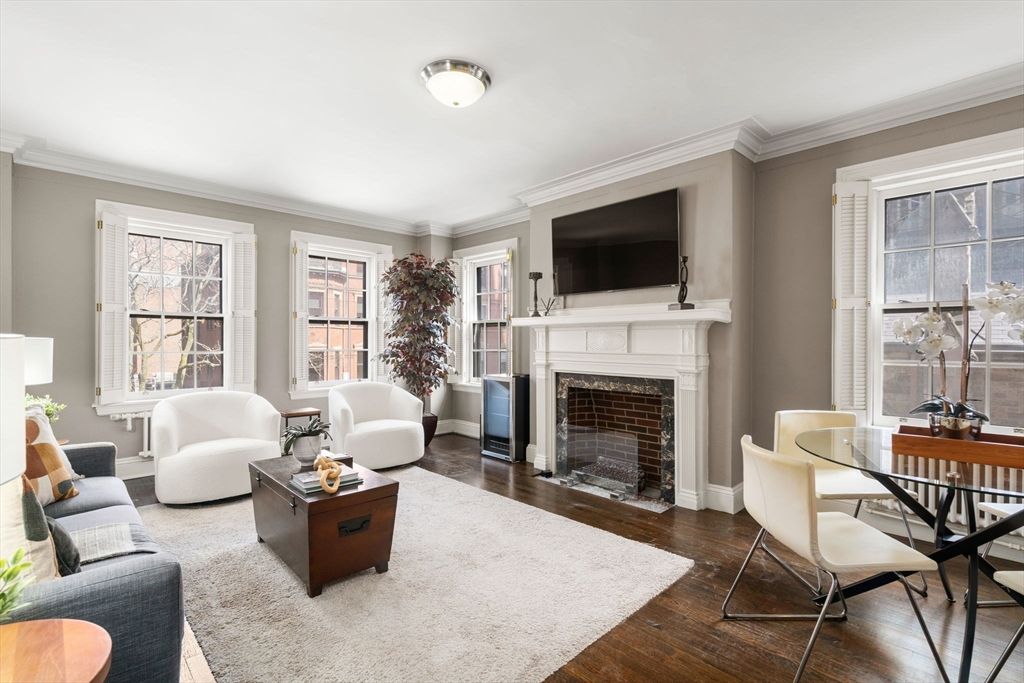 50 Commonwealth Avenue 404, Boston, MA 02116