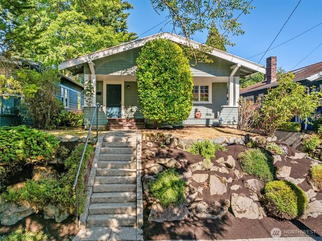 4754 4th Avenue NE, Seattle, WA 98105