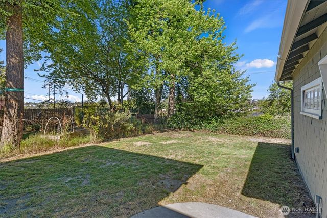 4754 4th Avenue NE, Seattle, WA 98105