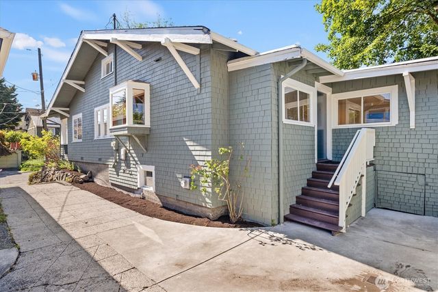 4754 4th Avenue NE, Seattle, WA 98105