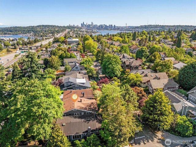 4754 4th Avenue NE, Seattle, WA 98105