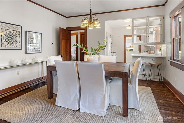 4754 4th Avenue NE, Seattle, WA 98105