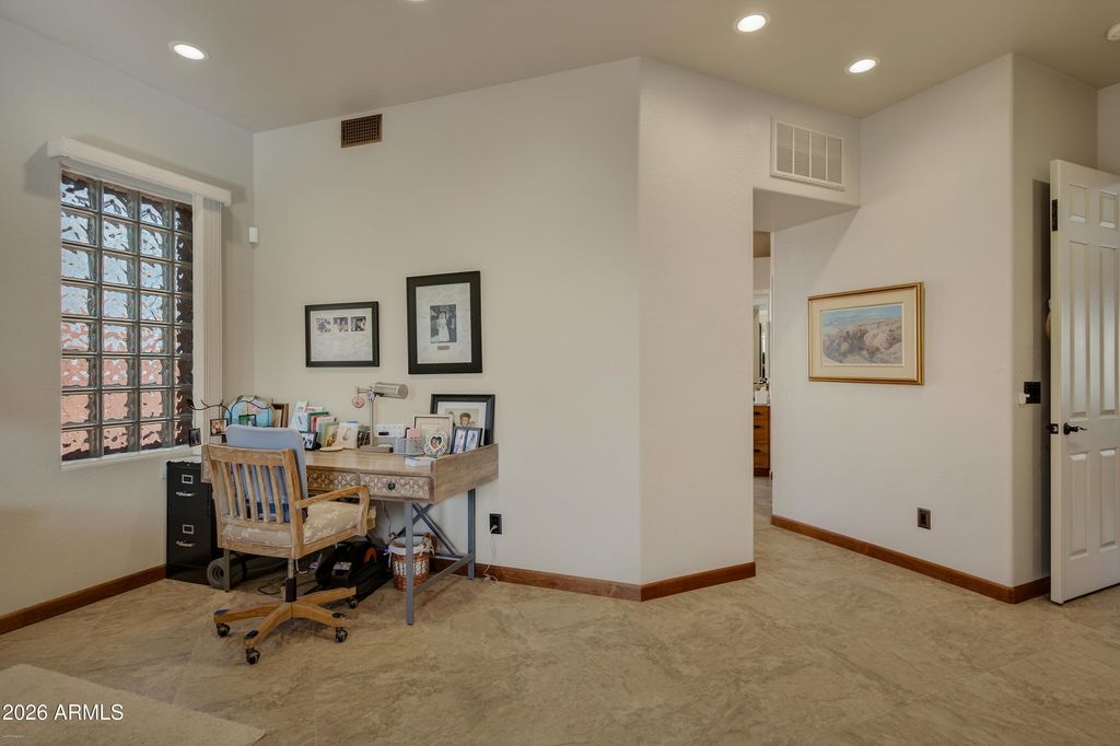 Image 14 of property listing at 150 STONE CREEK Circle, Sedona, AZ 86351