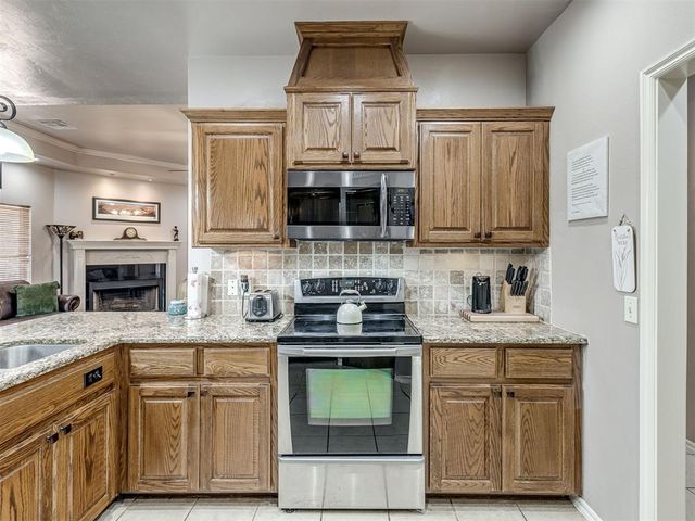 8621 Blue Heron Cove, Edmond, OK 73034