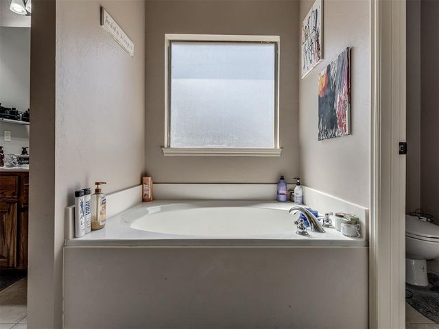 8621 Blue Heron Cove, Edmond, OK 73034