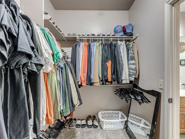 8621 Blue Heron Cove, Edmond, OK 73034