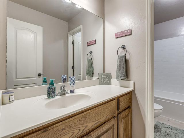 8621 Blue Heron Cove, Edmond, OK 73034