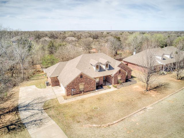 8621 Blue Heron Cove, Edmond, OK 73034