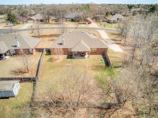 8621 Blue Heron Cove, Edmond, OK 73034