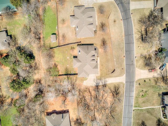 8621 Blue Heron Cove, Edmond, OK 73034