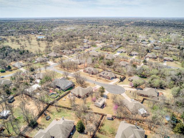 8621 Blue Heron Cove, Edmond, OK 73034