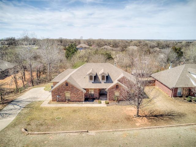 8621 Blue Heron Cove, Edmond, OK 73034
