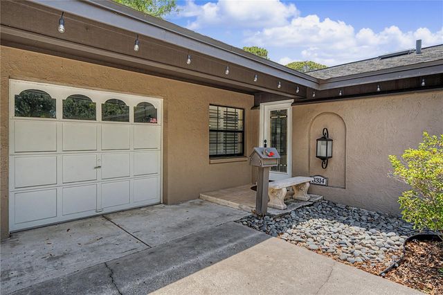 8314 W HIAWATHA STREET, Tampa, FL 33615