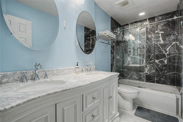 8314 W HIAWATHA STREET, Tampa, FL 33615