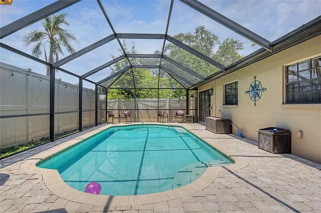 8314 W HIAWATHA STREET, Tampa, FL 33615