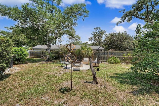 8314 W HIAWATHA STREET, Tampa, FL 33615