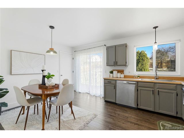 18932 E Kansas Dr, Aurora, CO 80017