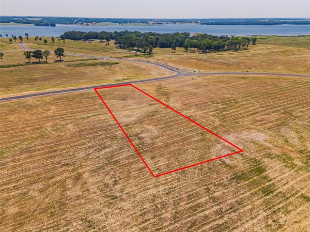 651 Shores Drive, Honey Grove, TX 75446