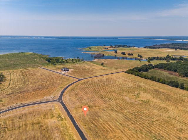651 Shores Drive, Honey Grove, TX 75446