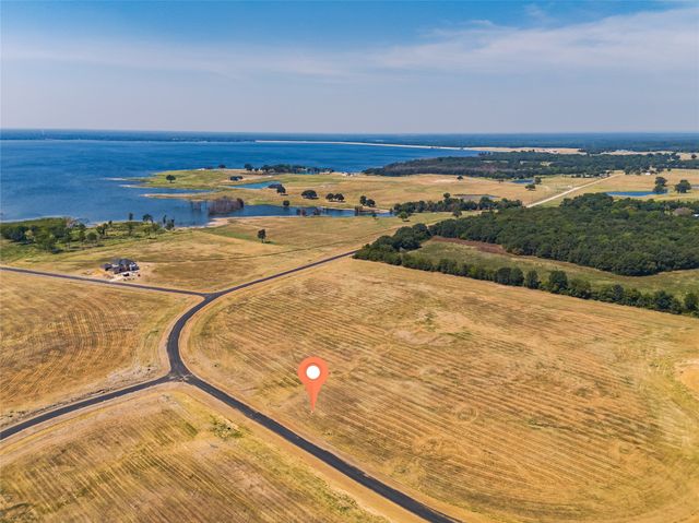 651 Shores Drive, Honey Grove, TX 75446