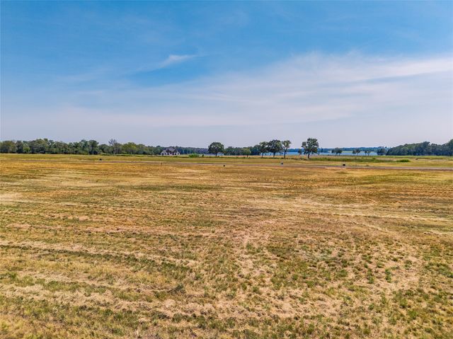 651 Shores Drive, Honey Grove, TX 75446