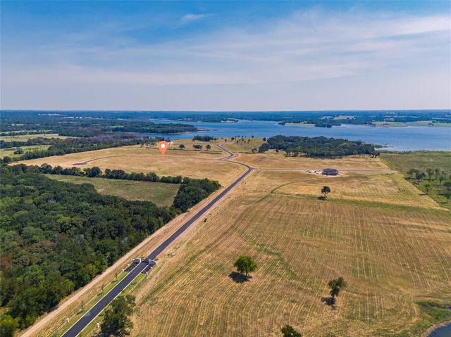 651 Shores Drive, Honey Grove, TX 75446