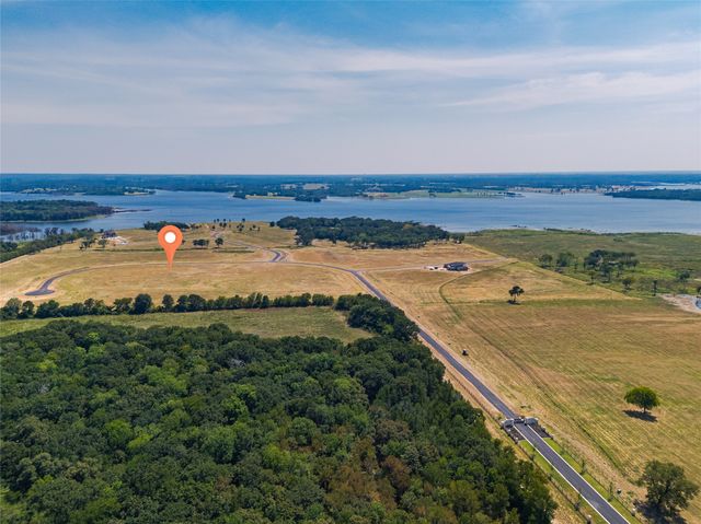 651 Shores Drive, Honey Grove, TX 75446