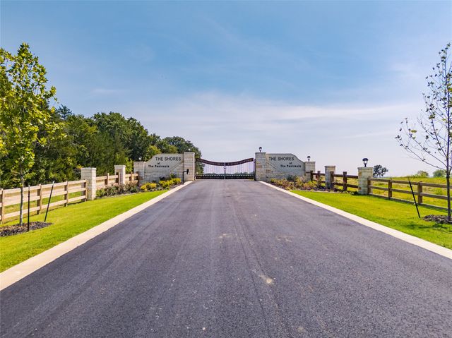 651 Shores Drive, Honey Grove, TX 75446