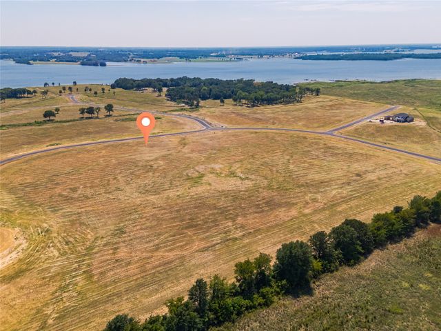 651 Shores Drive, Honey Grove, TX 75446