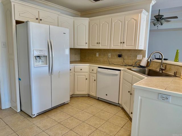 11 Willow Cove, Cabot, AR 72023