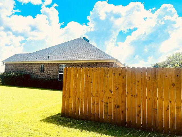 11 Willow Cove, Cabot, AR 72023