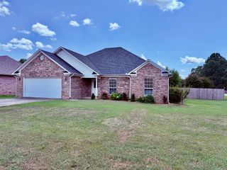 11 Willow Cove, Cabot, AR 72023