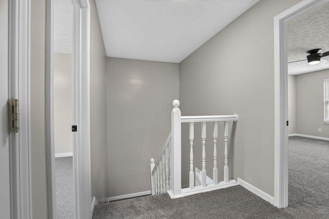 2425 Dunsworth Drive, Columbus, OH 43235