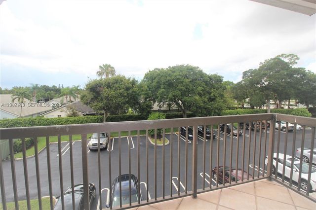 5641 Riverside Dr 303B1, Coral Springs, FL 33067
