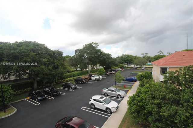 5641 Riverside Dr 303B1, Coral Springs, FL 33067