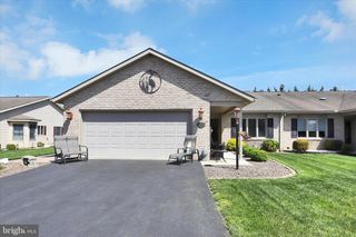 261 SUNBROOK DRIVE #146, Chambersburg, PA 17201