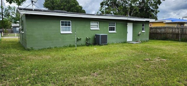 5205 S 82ND STREET, Tampa, FL 33619